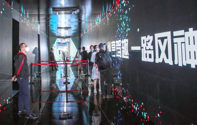 武汉车展就得“趣”风神展台！闳均趣科技带你玩转智能出行新体验